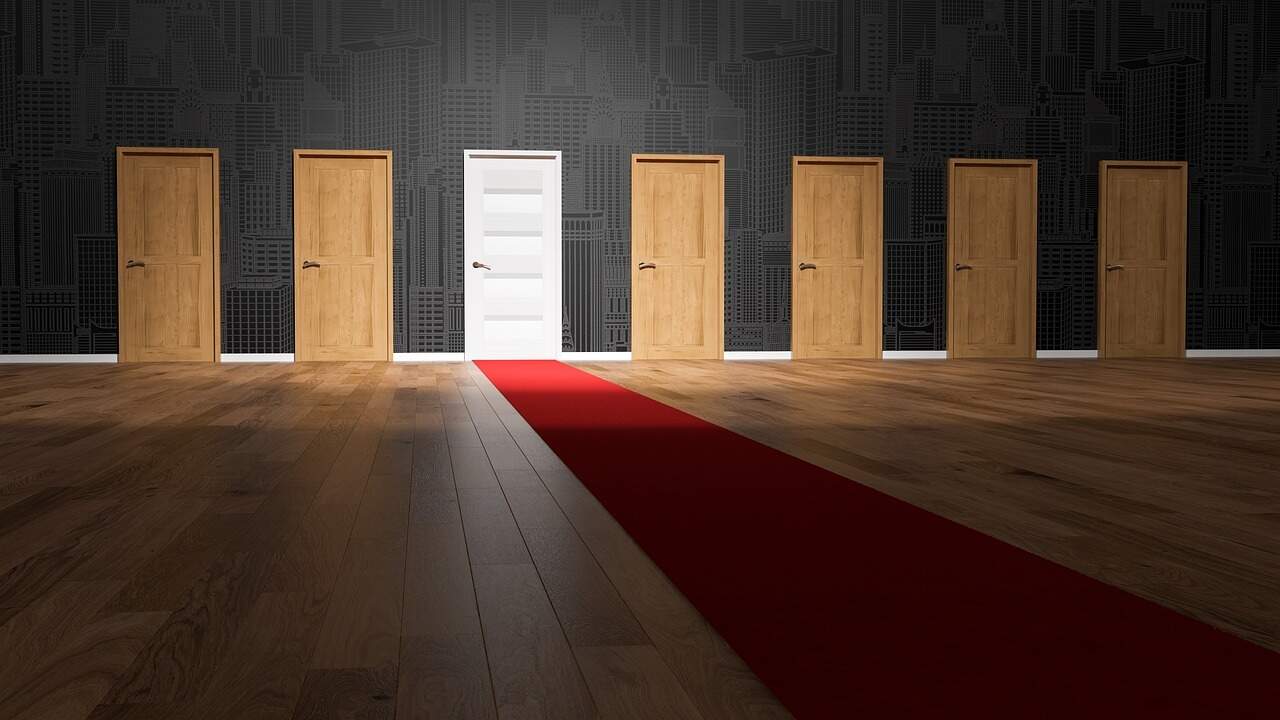 Zelf je huis verkopen zonder makelaar? Dit zijn de valkuilen